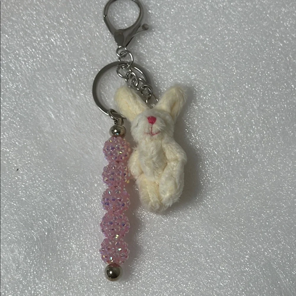 🐰 Adorable Plush Bunny Keychain with Pink Beaded Accents 🐰